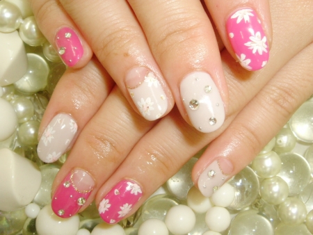 ☆手描きマーガレットネイル☆