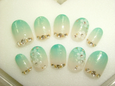 ◆エメラルドフラワーネイル◆